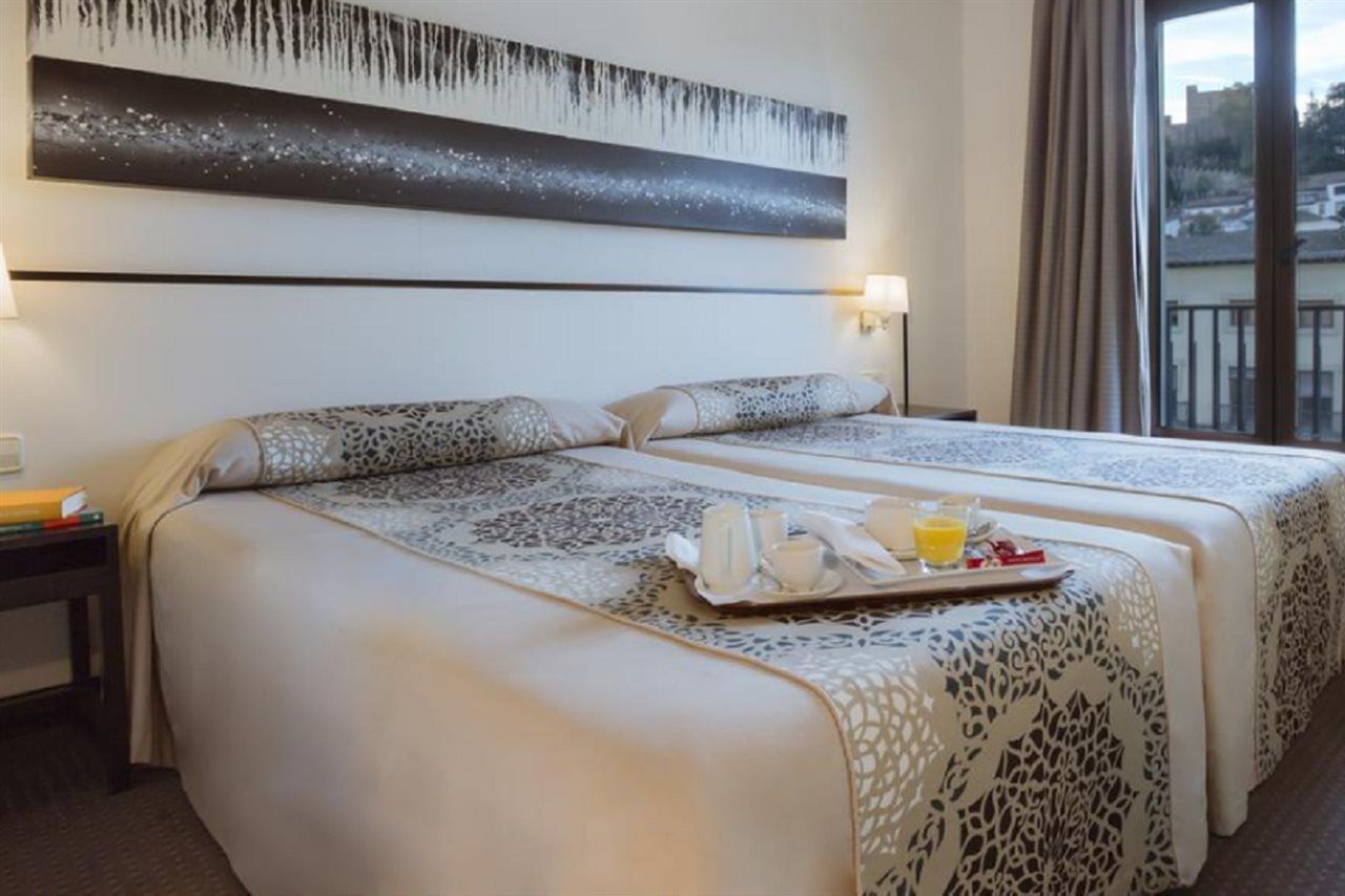 Hotel Maciá Plaza 2*